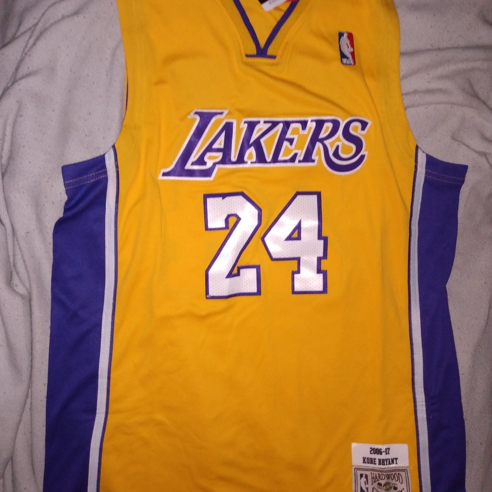La Lakers Legend jersey final price %%no offers - Picture 1 of 2